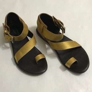 Donald J. Pliner Sandal