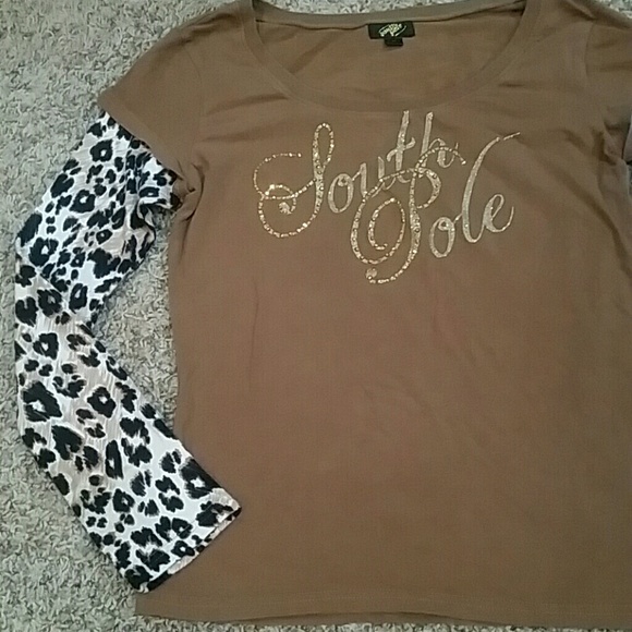 Funky South Pole Tee with Leopard Print sleeves - Picture 2 of 2