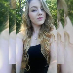 Meet your Posher, Carrie