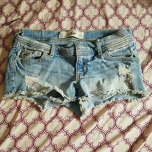 Hollister shorts size 00