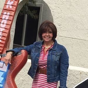 Meet your Posher, Sandy