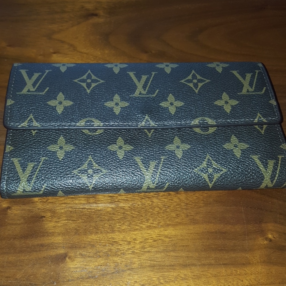 Like new Louis Vuitton Wallet