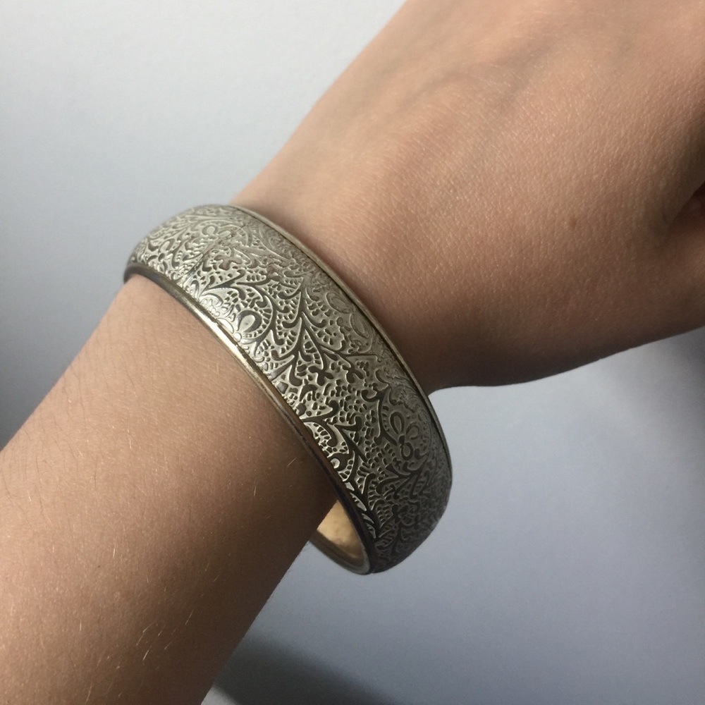 Gold and Cream Bangle