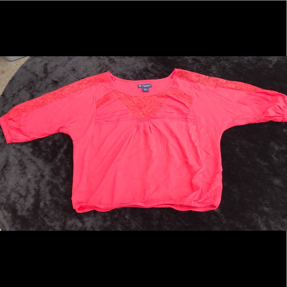 American eagle quarter length coral shirt