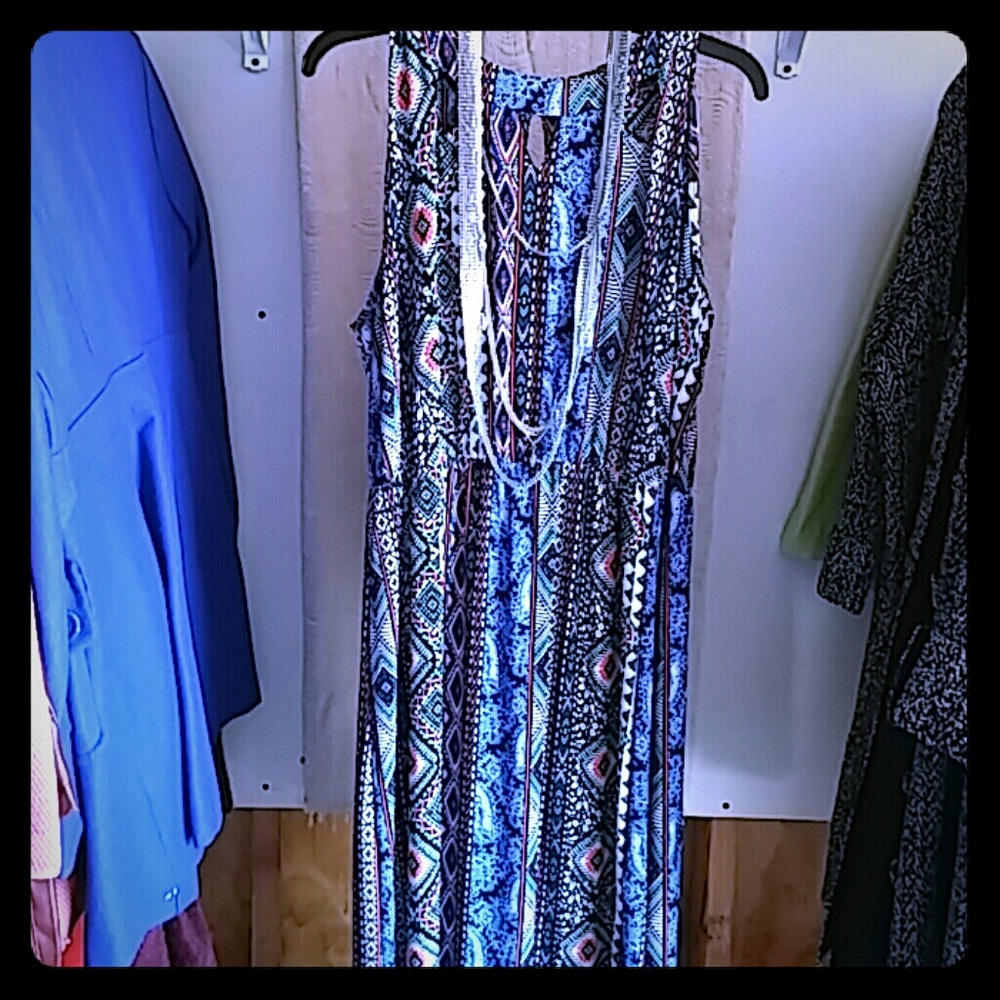 Beautiful sleeveless maxi dress