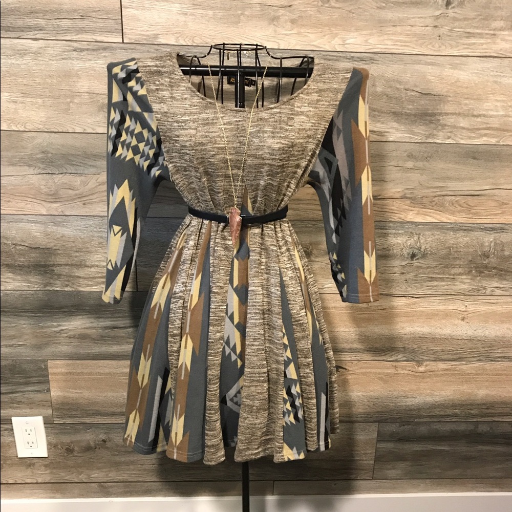 ❌ Sold ⭕️ Southwestern Dress