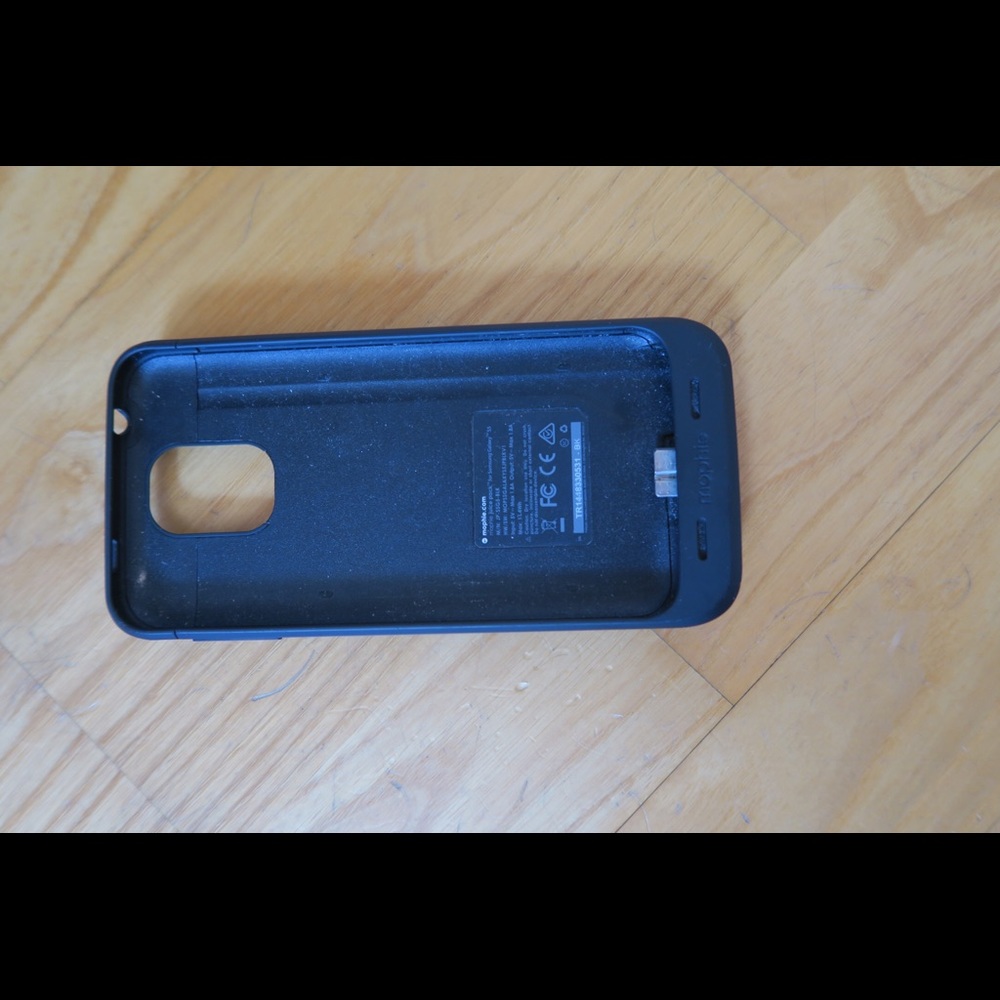 Mophe Charging Case (Android) - Picture 2 of 2