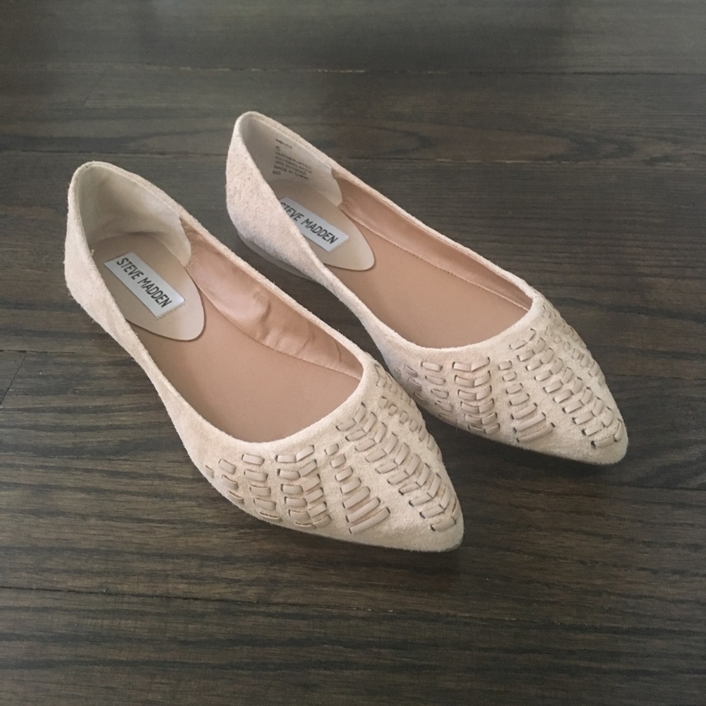 Steve Madden suede nude flats