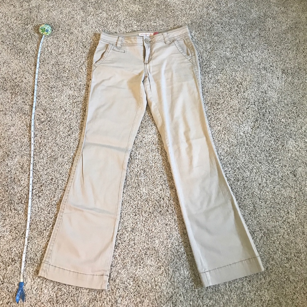 Aeropostale skinny flare khaki pants
