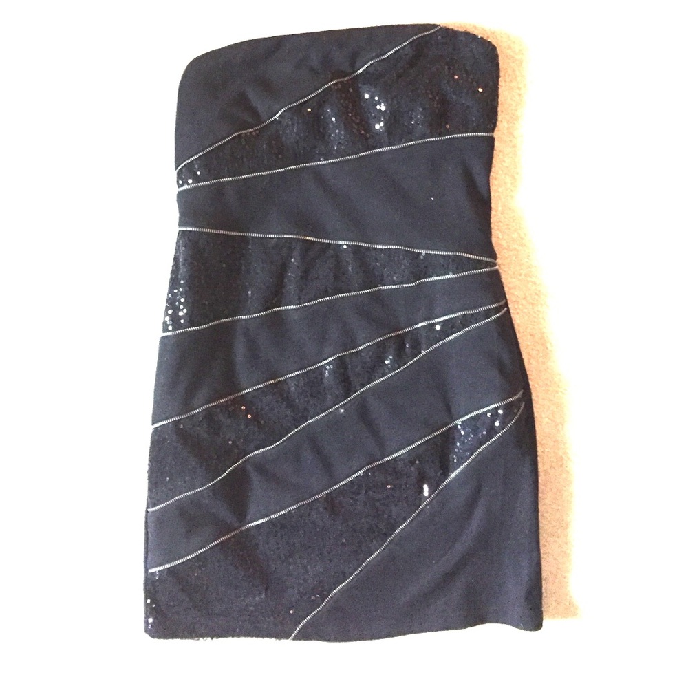 Black strapless dress