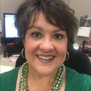 Meet your Posher, Yolanda