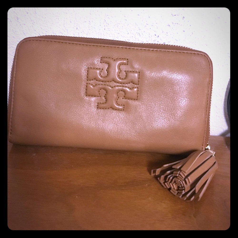 Tory Burch Thea Continental Leather wallet