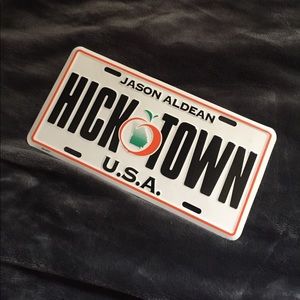 Jason Aldean license plate
