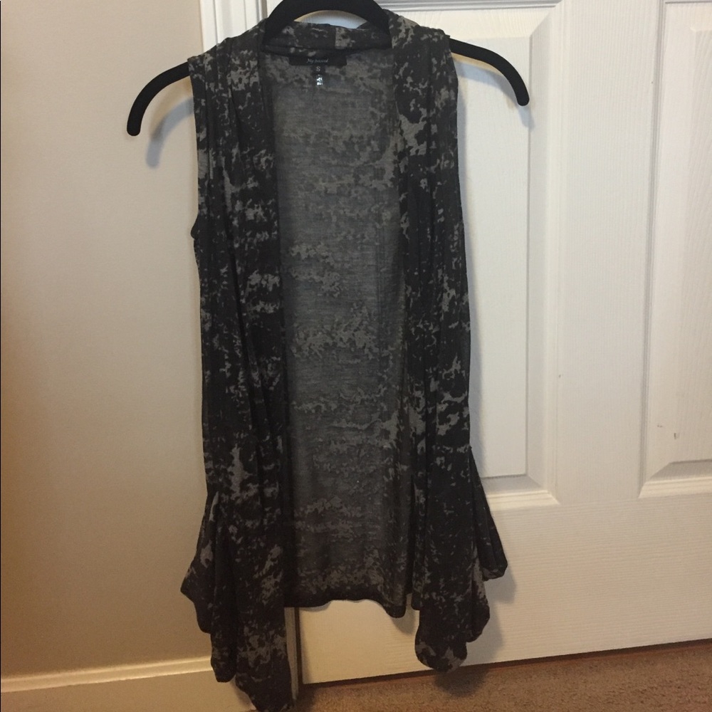 Sleeveless Sheer Cardigan