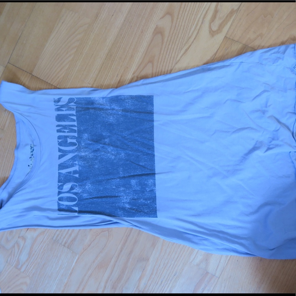 LA muscle tee