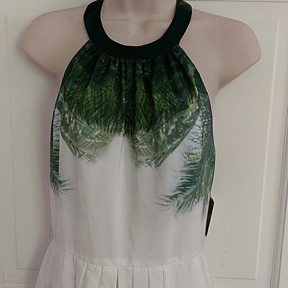 Photoprint Halter Dress - Picture 2 of 5