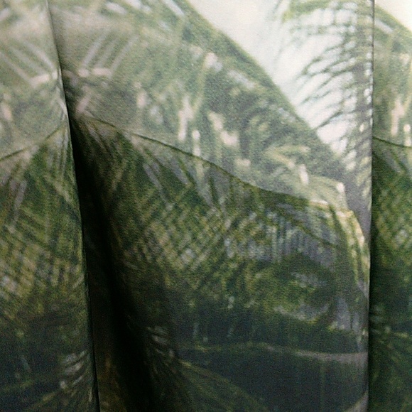 Photoprint Halter Dress - Picture 3 of 5