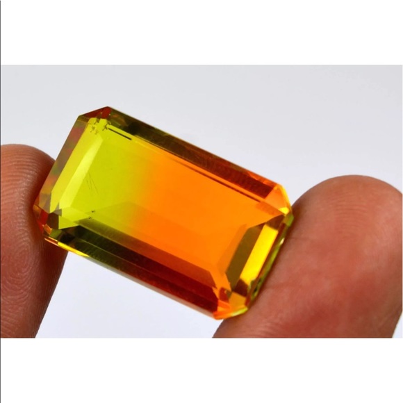 30 Carat Natural Alexandrite with Certificate - Picture 3 of 4