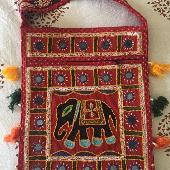 Boho chic elephant shoulder bag - Picture 1 of 1