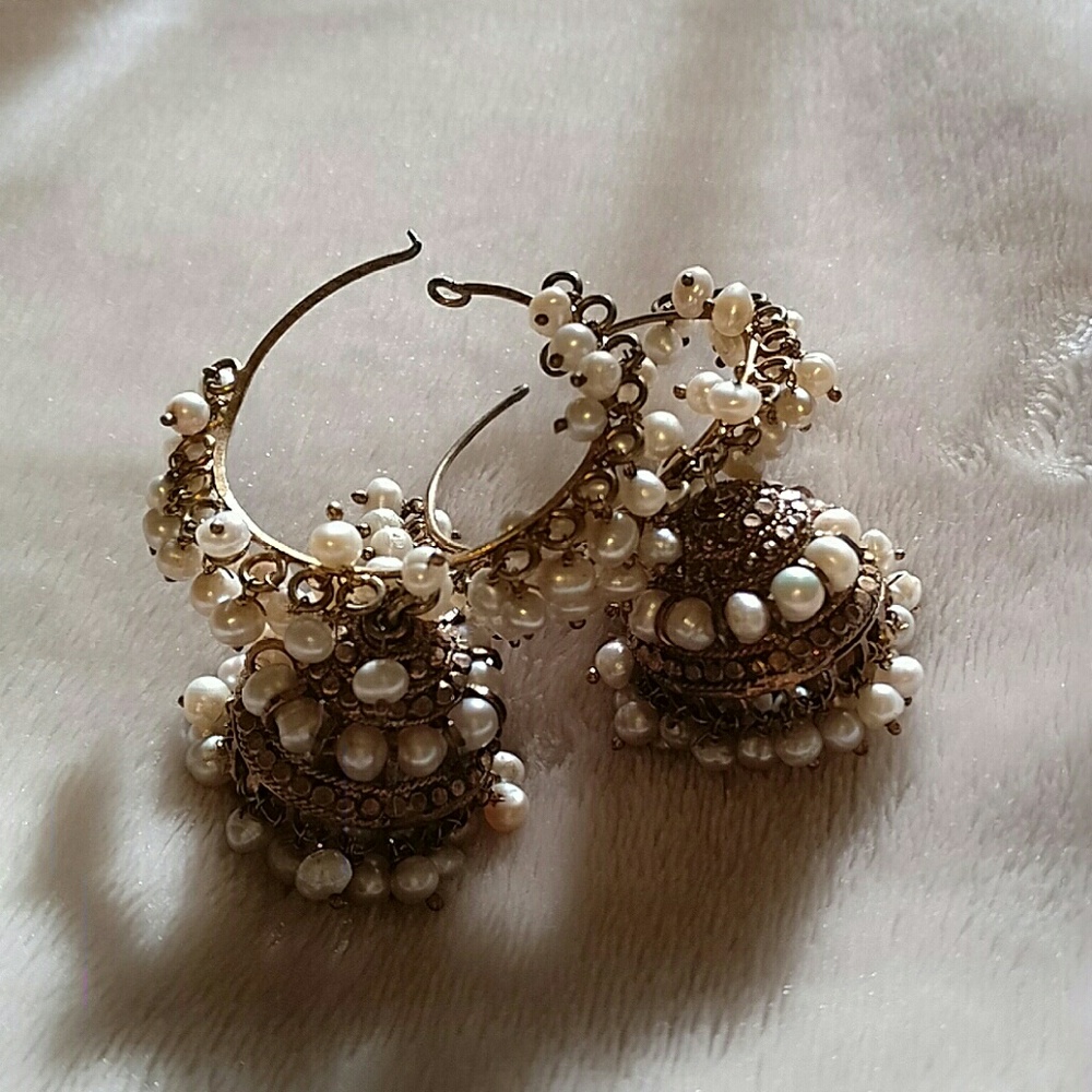 Pearl kundan earrings