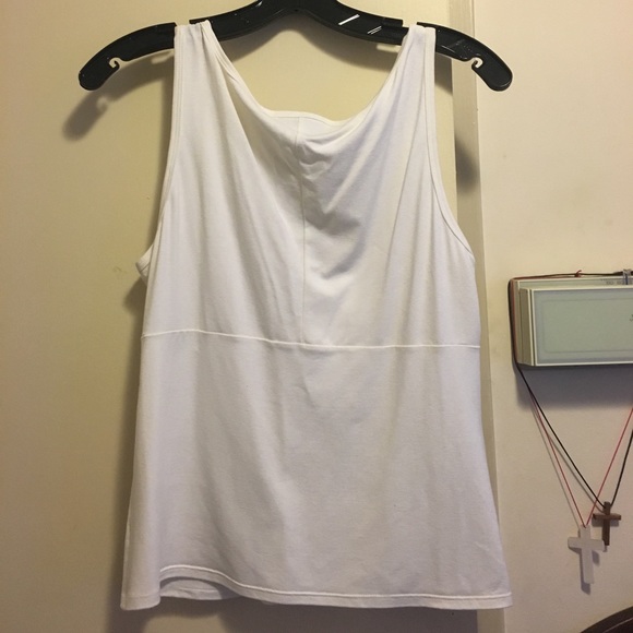 White crop tank - Picture 3 of 3