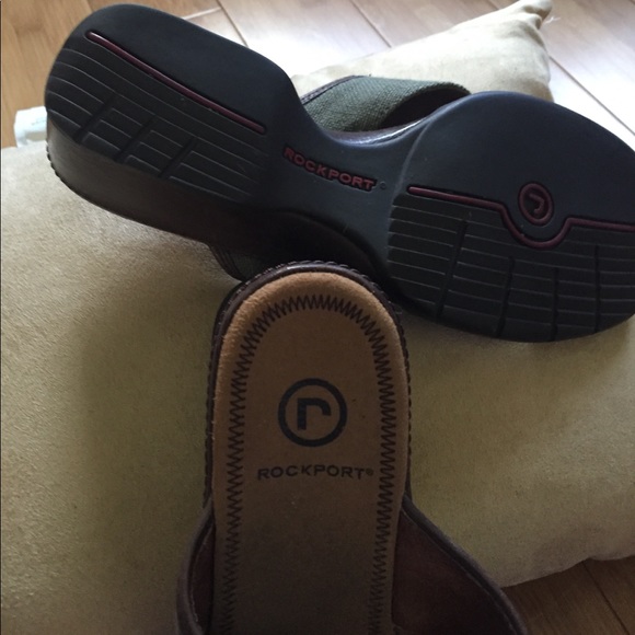 CAMOUFLAGE GREEN THONGS WITH BROWN LEATHER TRIM - Picture 3 of 5