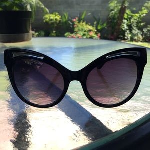 Vintage Inspired Black Cat Eye Sunglasses