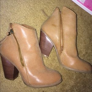 American eagle booties