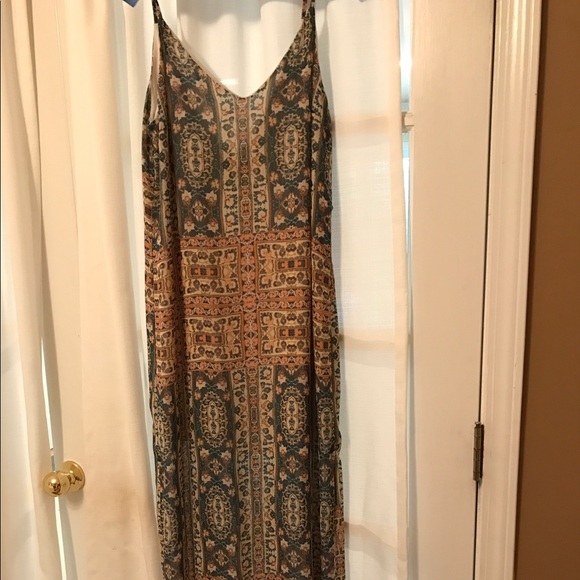 Maxi Dress - Picture 2 of 3