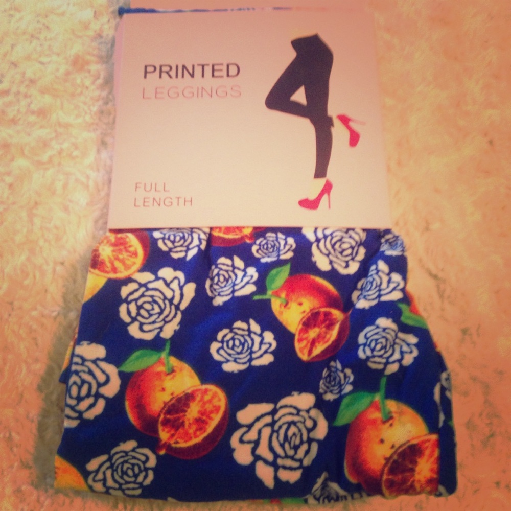 DNLA Super Soft full length leggings! One size