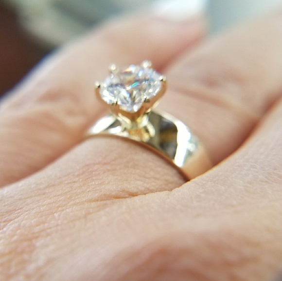 1.5ct Solitaire Yellow Gold Engagement Ring - Picture 3 of 8