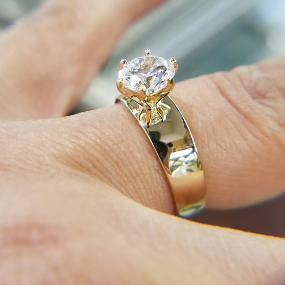 1.5ct Solitaire Yellow Gold Engagement Ring - Picture 8 of 8