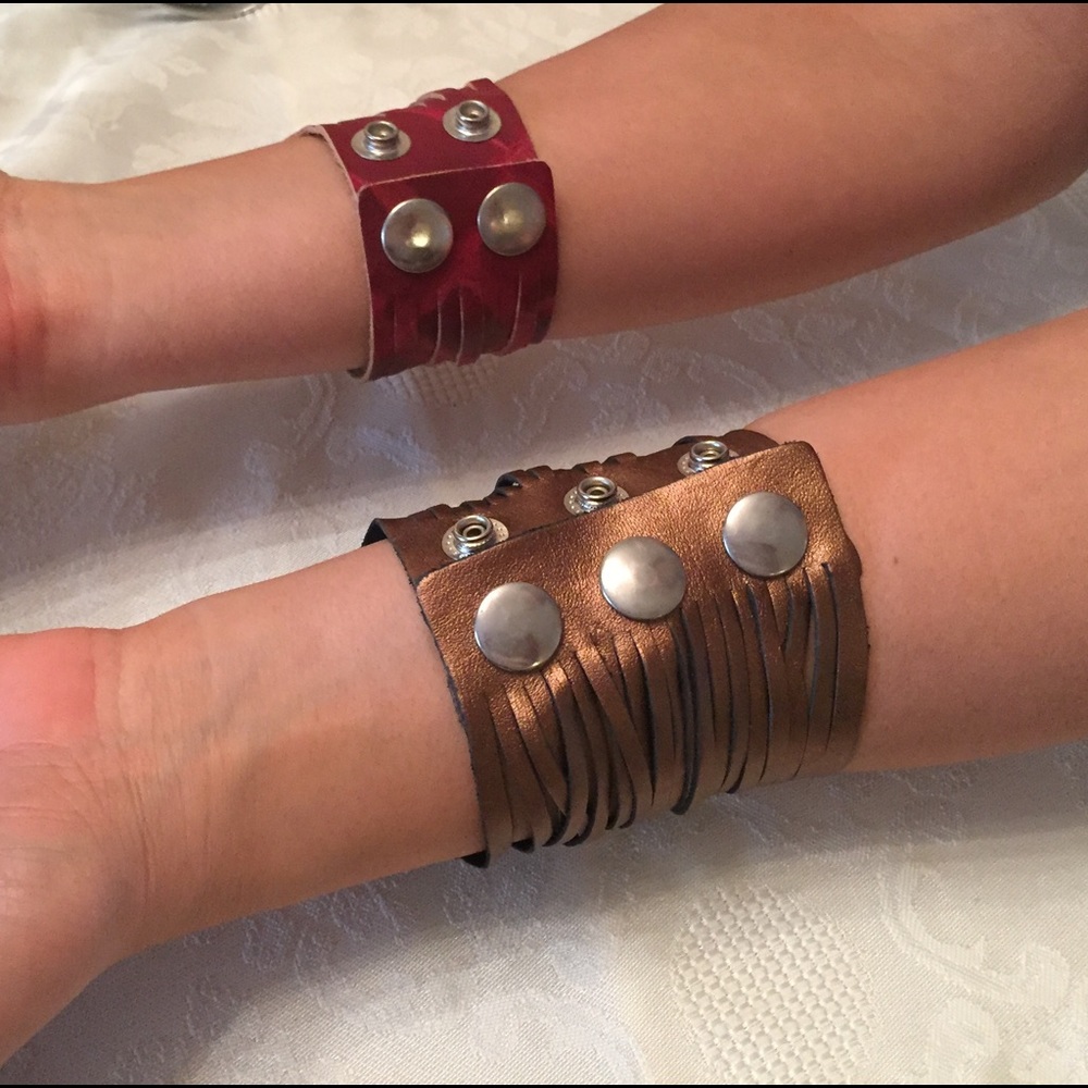 Leather arm band