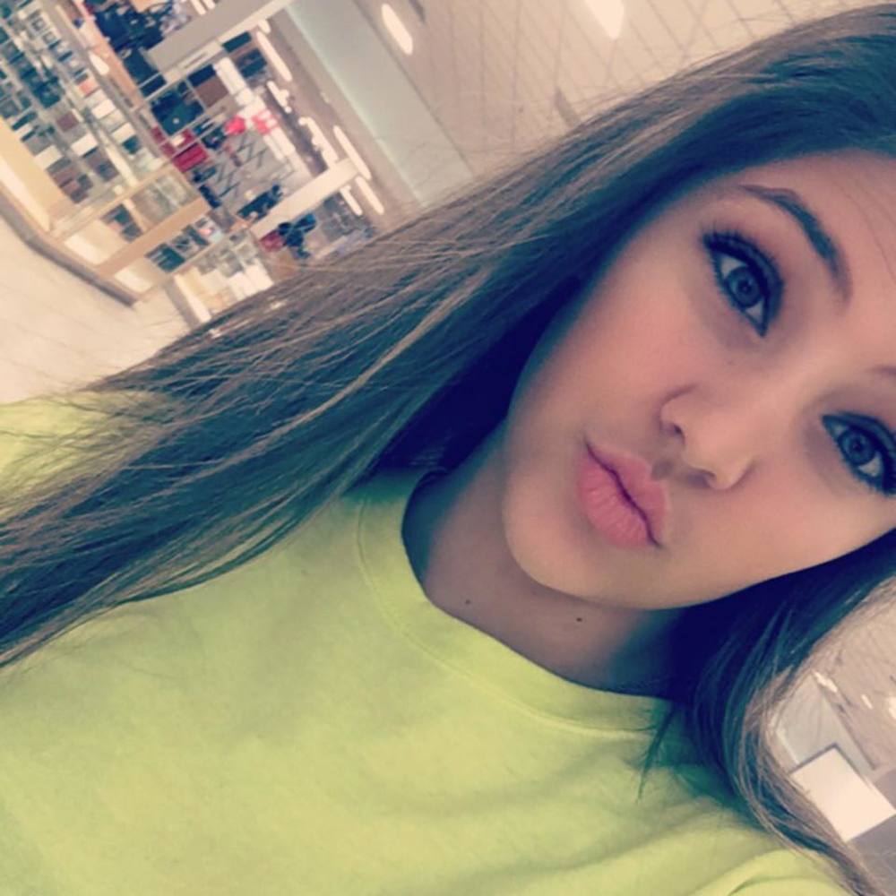 Meet your Posher, Mackayla