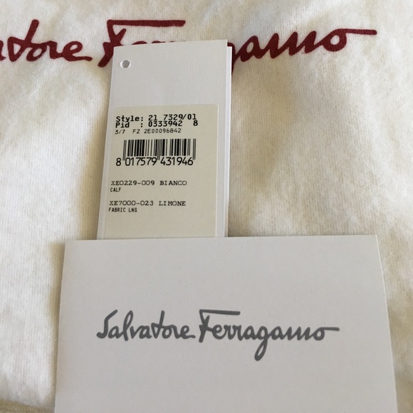 Ferragamo white leather bag - Picture 4 of 13