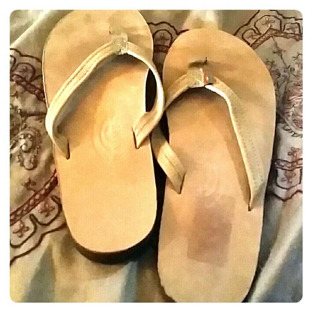 Rainbow thin strap khaki flip flops