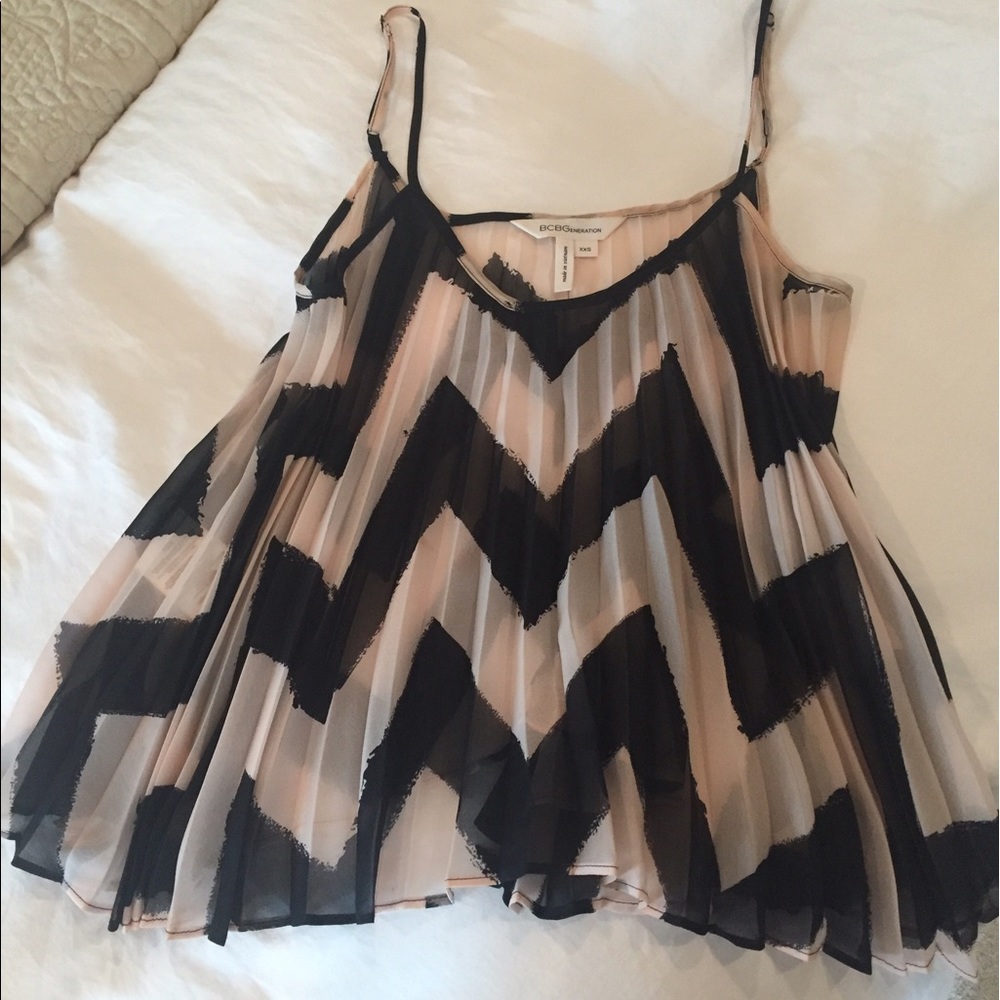 BCBG top