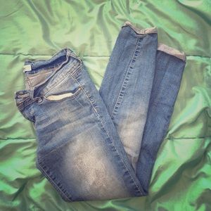 Ankle length skinny jeans