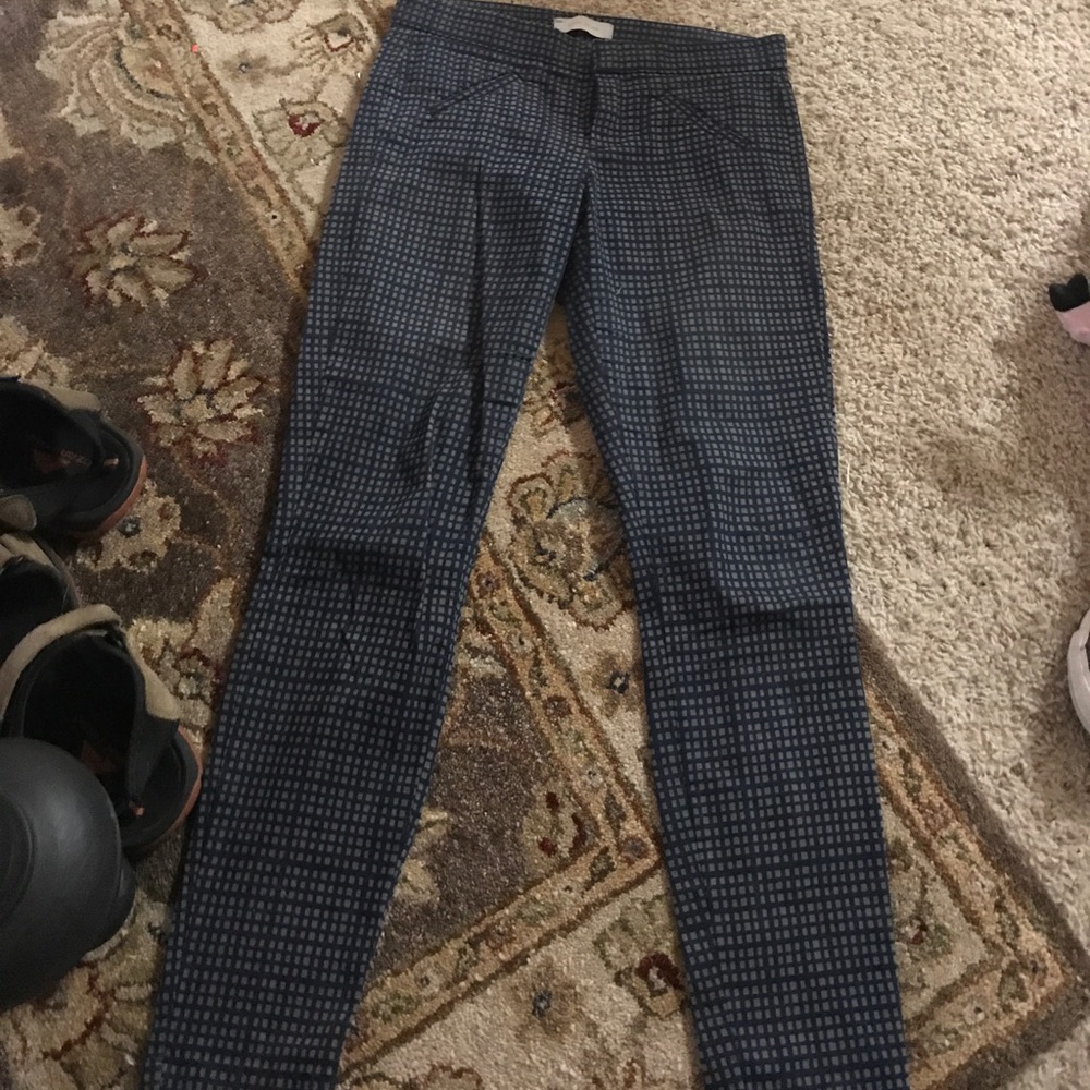 New but no tags. Checkered charcoal pants.