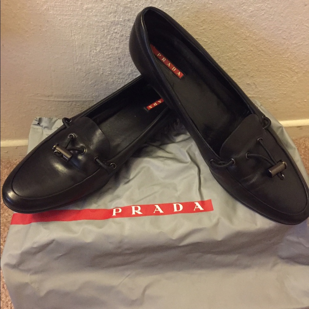 Prada Leather Pumps with Kitten Heels Size 8.5