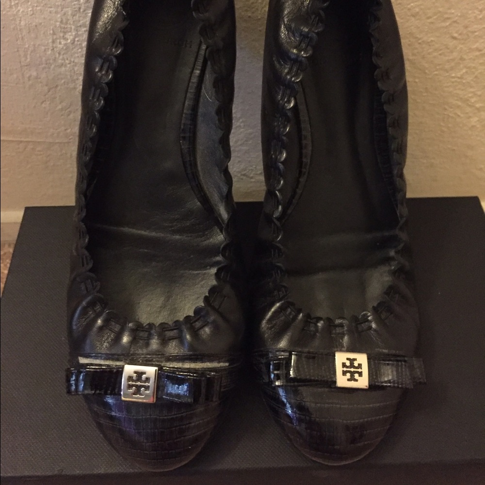 Tory Burch Black Flats Size 8.5