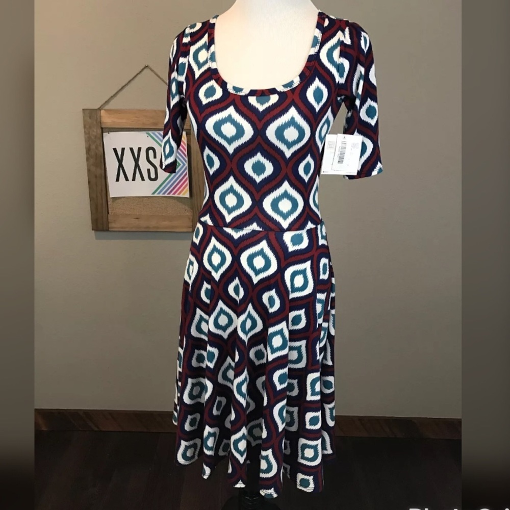 NWT LuLaRoe Nicole dress