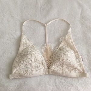NWOT Victoria's Secret White Lace Bralette