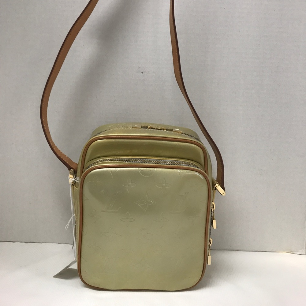 Authentic Louis Vuitton Vernis Wooster