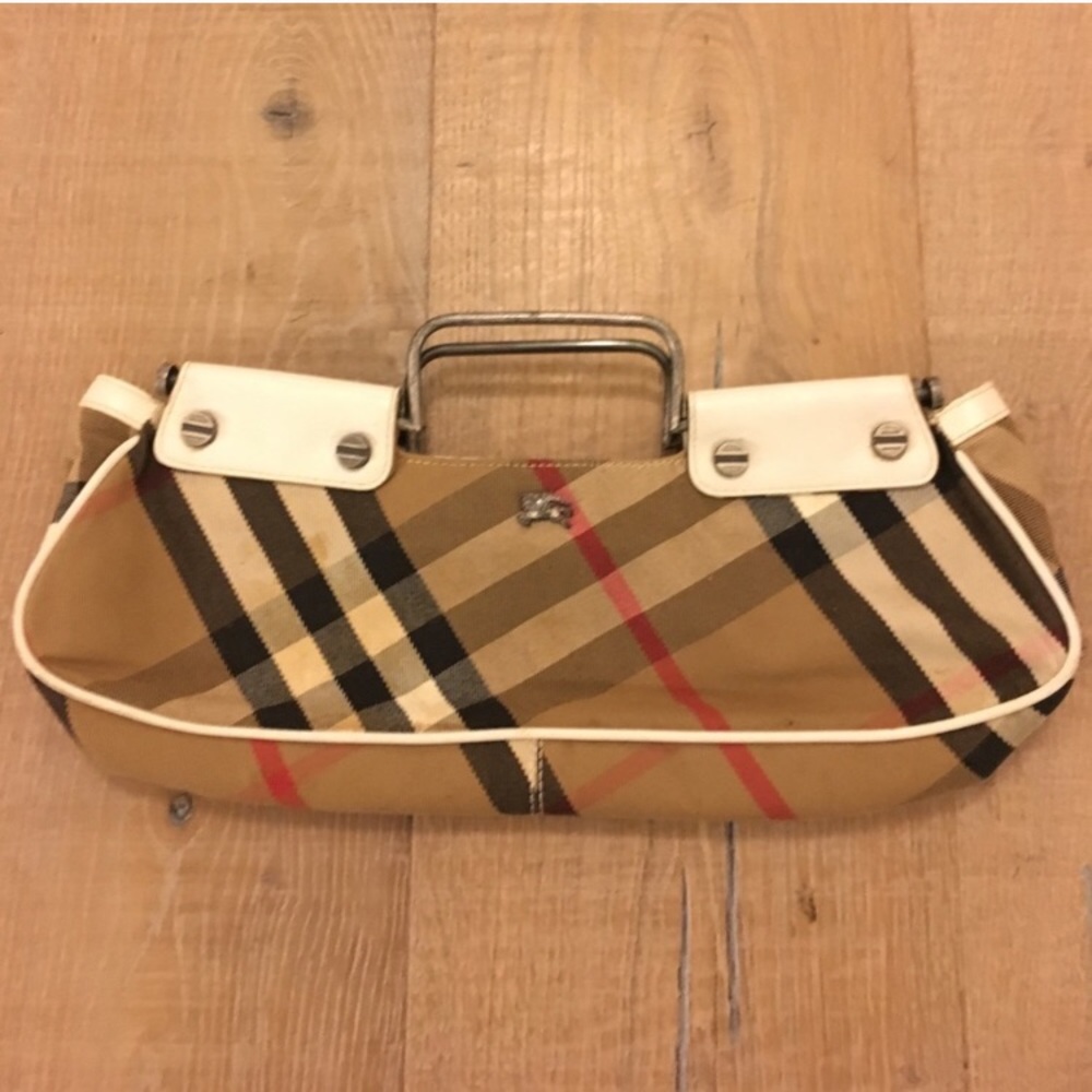 Burberry clutch
