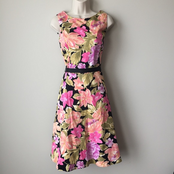 sheri Dresses & Skirts - Floral fit and flare dress