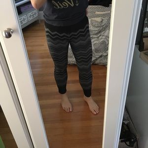 LULULEMON Unique chevron black and gray