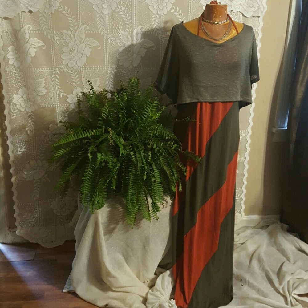 Plus size 1X Maxi Dress with cover short sleeve