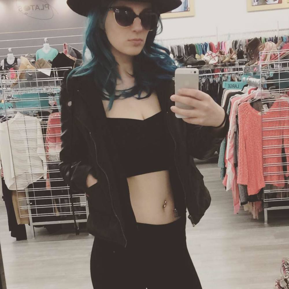 Meet your Posher, Kendra