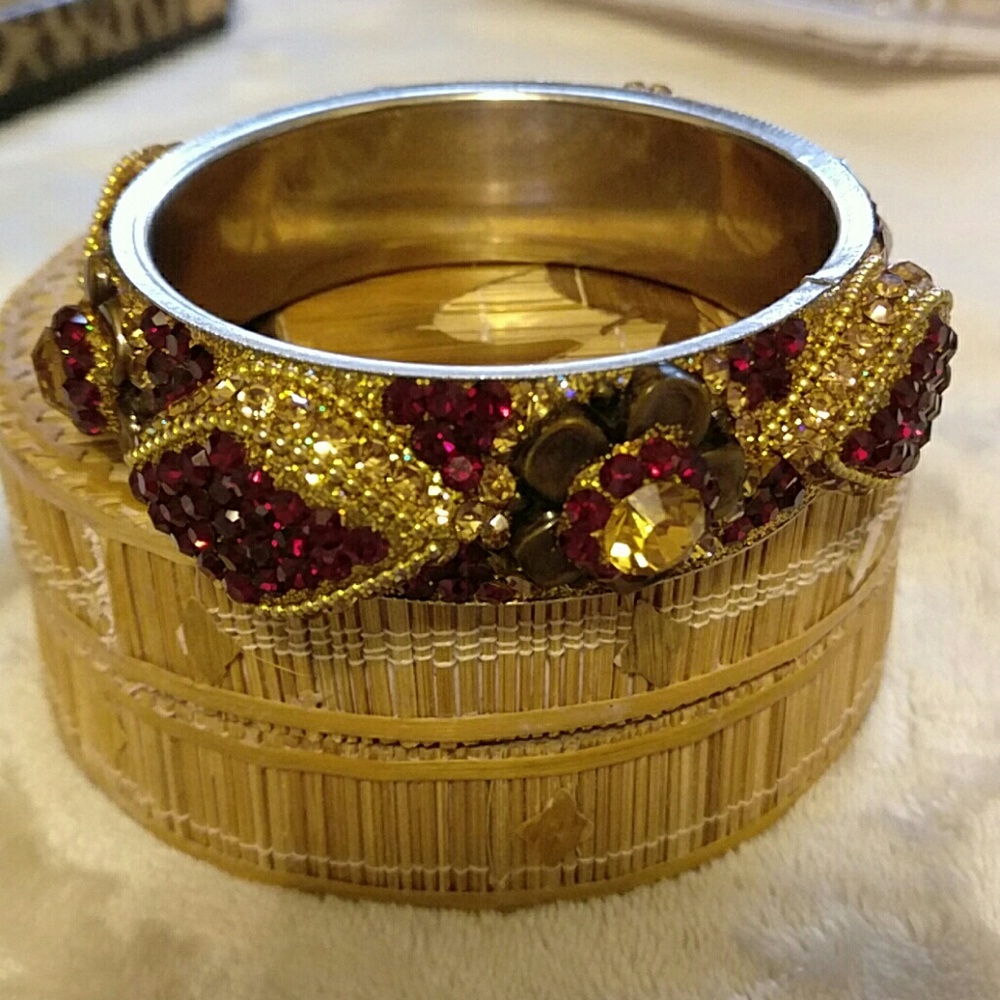 Red and gold stone bangle/bracelet